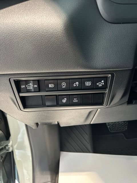 Used 2024 Toyota Tundra Limited AWD/4WD image 9
