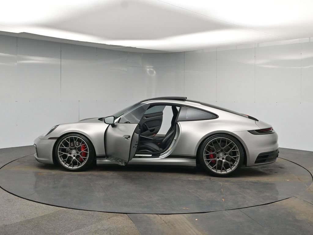 Used 2020 Porsche 911 Carrera S image 75