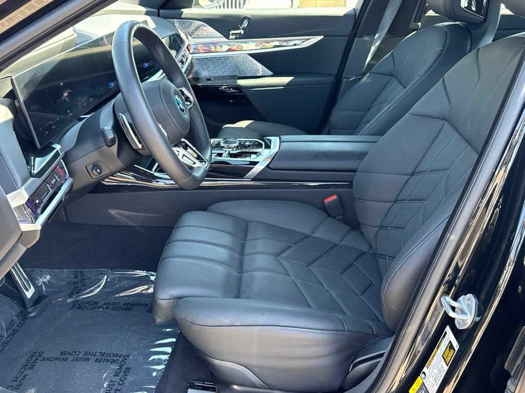 Used 2026 BMW i7 xDrive60 w/ Executive Package AWD/4WD image 21