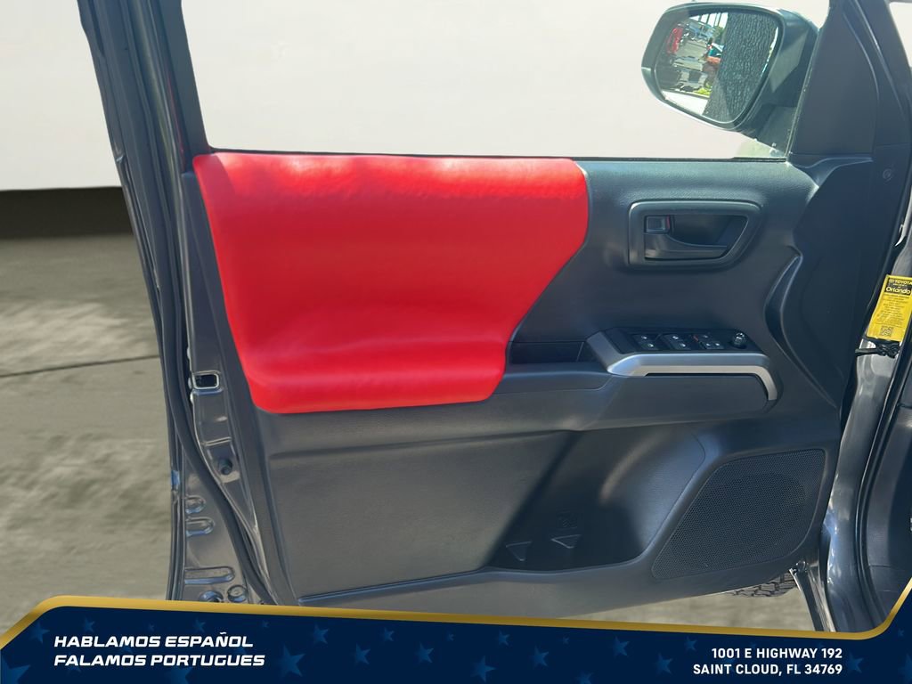 Used 2022 Toyota Tacoma SR5 RWD image 10