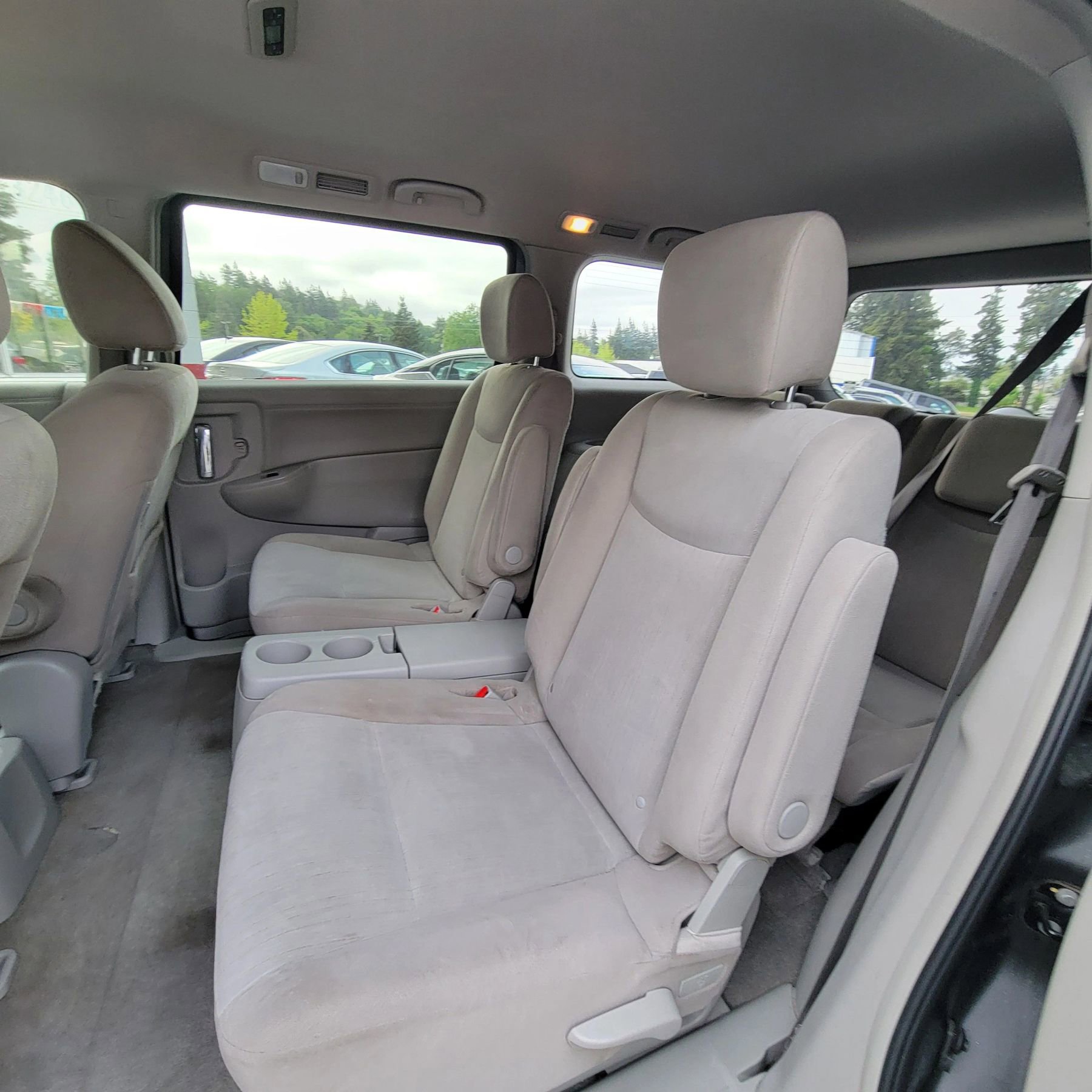 Used 2016 Nissan Quest SV image 21
