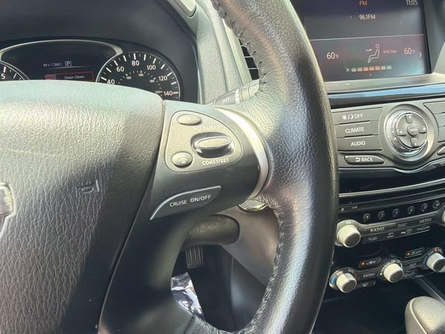 Used 2020 Nissan Pathfinder SV AWD/4WD image 32