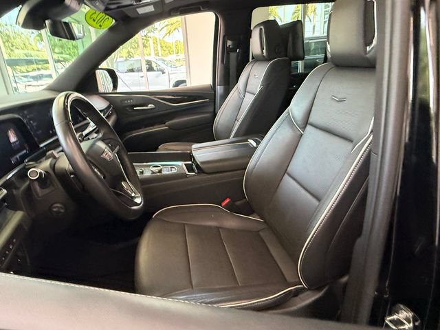 Used 2023 Cadillac Escalade Sport AWD/4WD image 10