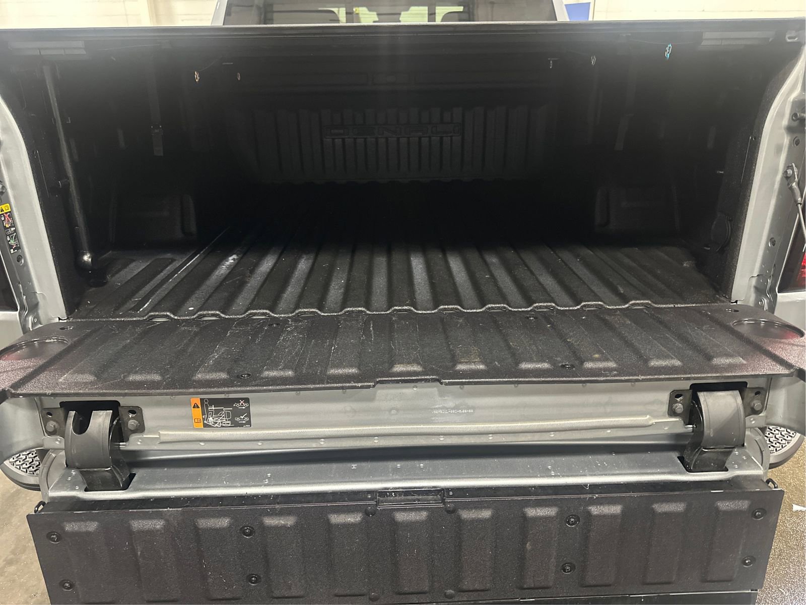 Certified 2024 GMC Sierra 1500 Denali w/ Denali Reserve Package image 13