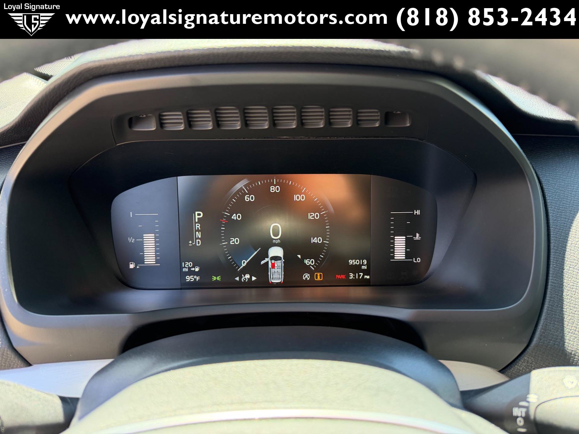 Used 2018 Volvo XC90 T5 Momentum AWD/4WD image 31