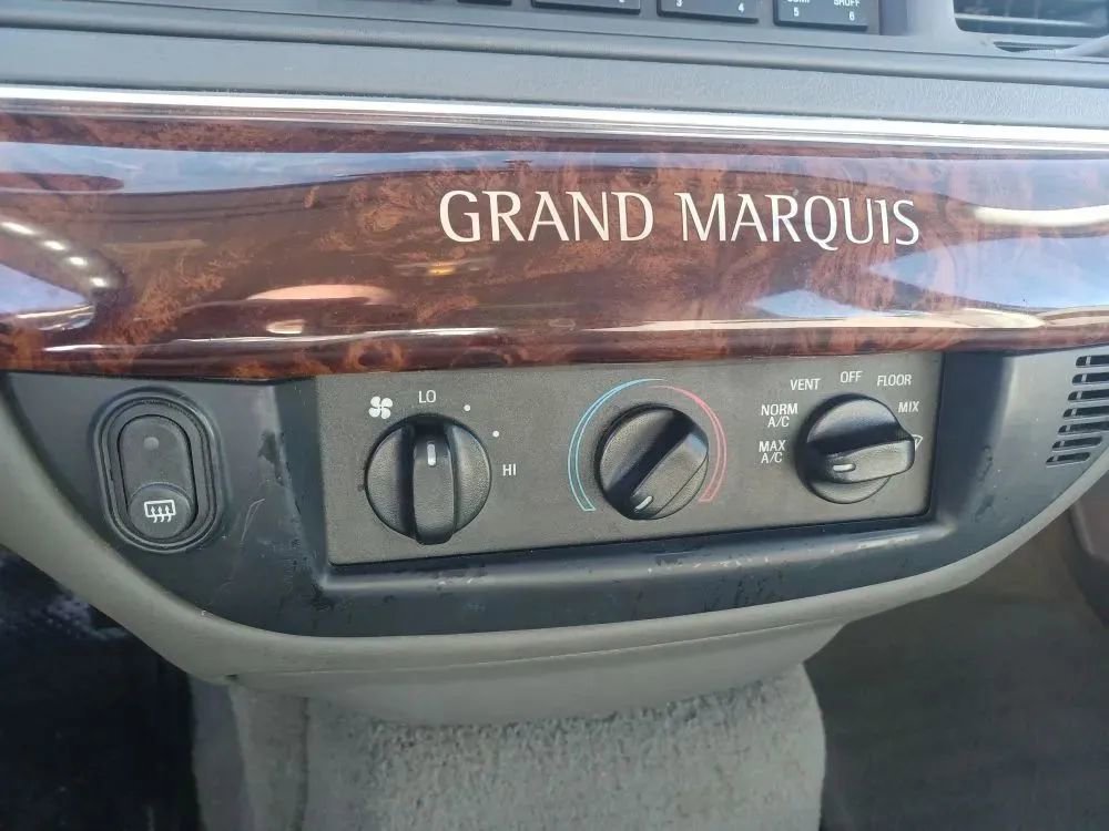 Used 2004 Mercury Grand Marquis GS RWD image 12