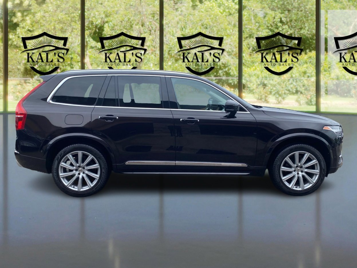 Used 2016 Volvo XC90 T6 Inscription w/ Vision Package image 4