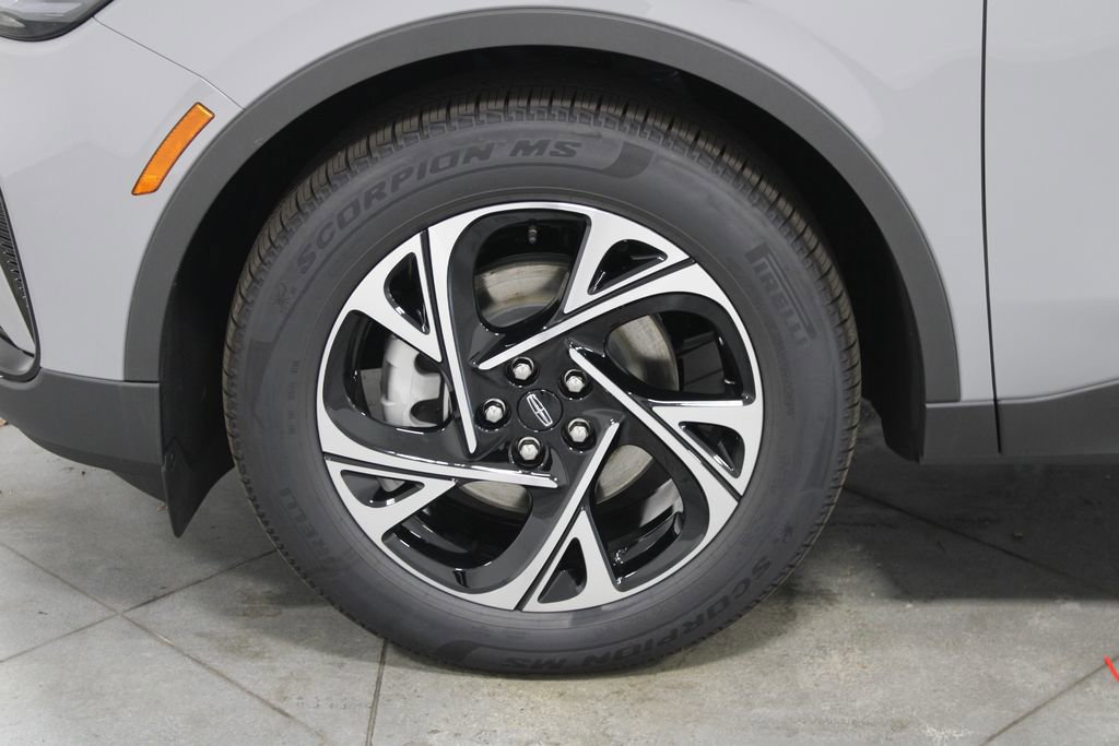 New 2026 Lincoln Nautilus Premier image 18