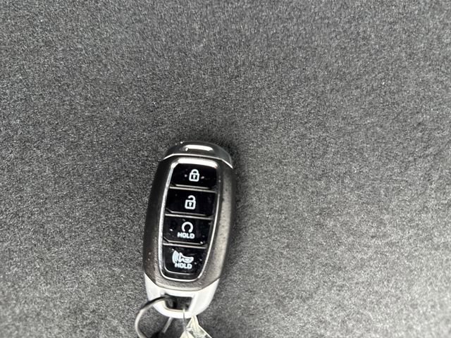 Used 2023 Hyundai Kona Limited AWD/4WD image 45