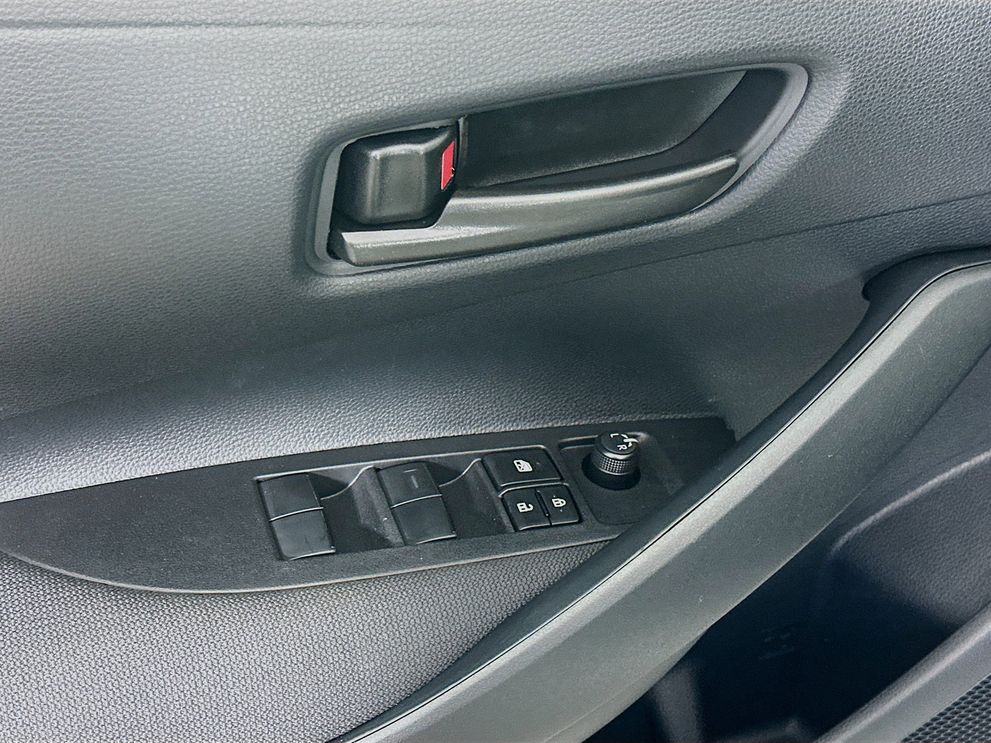 Used 2026 Toyota Corolla LE image 15