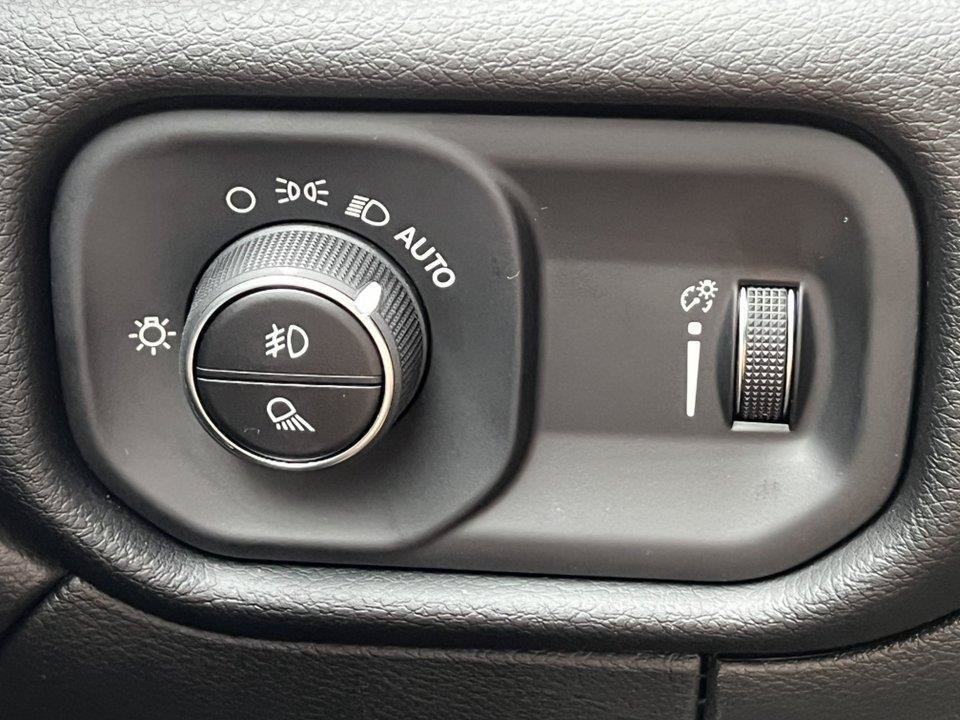New 2027 RAM 2500 Big Horn AWD/4WD image 23