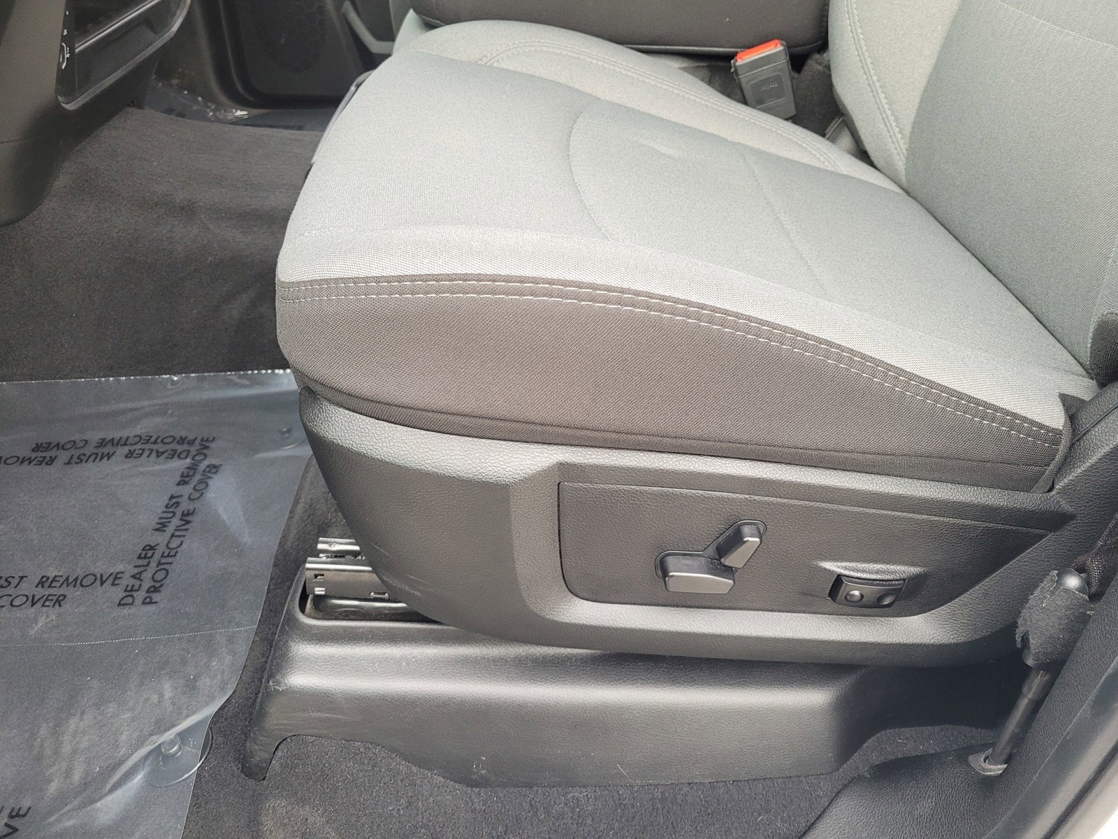 Used 2024 RAM 2500 Big Horn w/ Bed Utility Group image 23