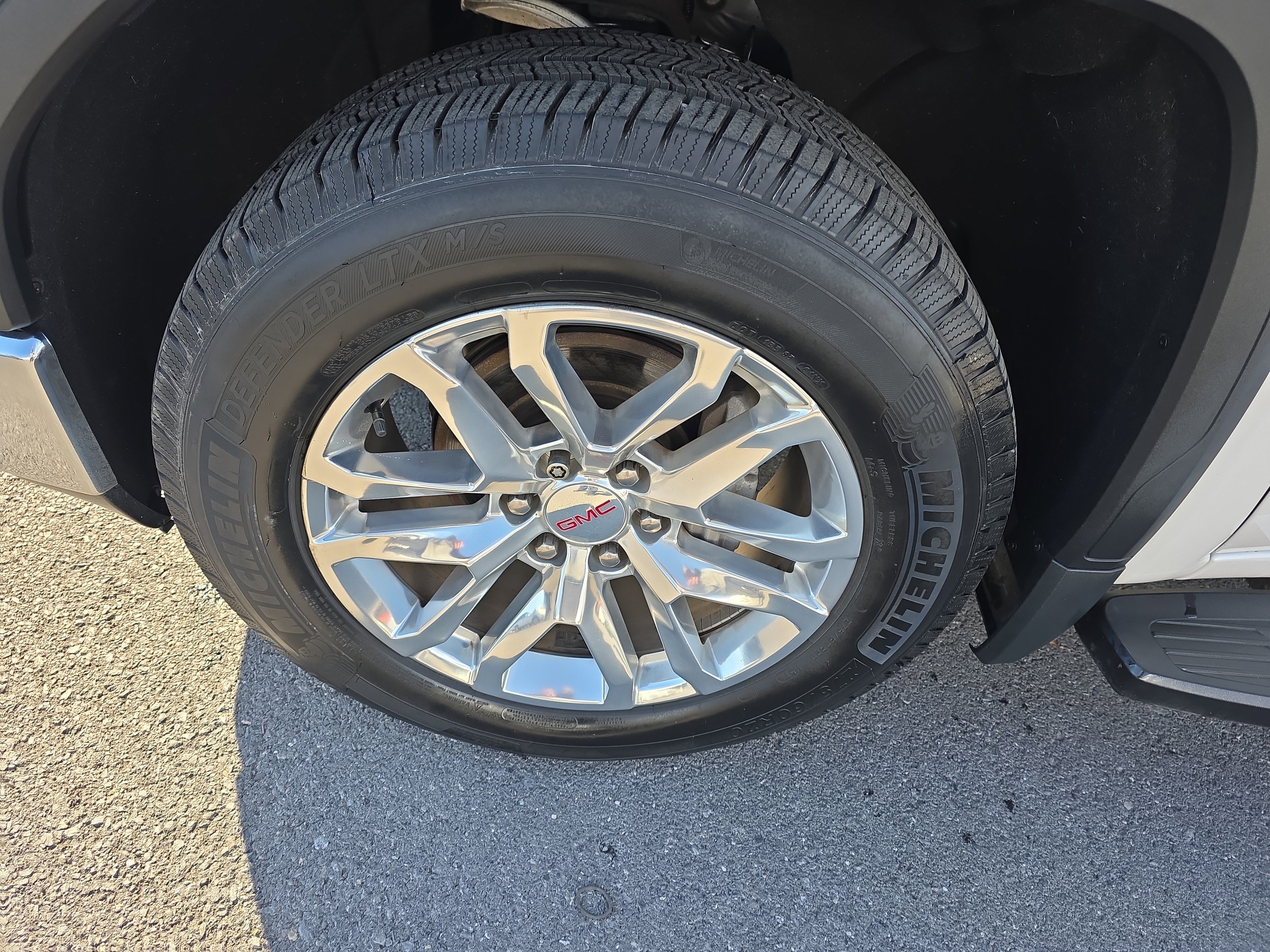 Used 2019 GMC Sierra 1500 SLT w/ SLT Premium Plus Package image 10