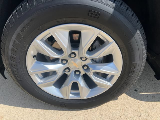 Certified 2024 Chevrolet Silverado 1500 Custom w/ LPO, Dark Essentials Package AWD/4WD image 9