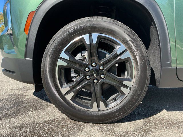 New 2027 Chevrolet Traverse LT w/ Sun and Wheel Package AWD/4WD image 14