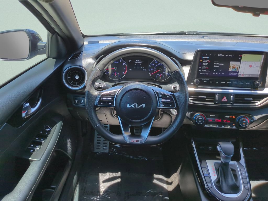 Used 2023 Kia Forte GT-Line w/ GT-Line Premium Package FWD image 11