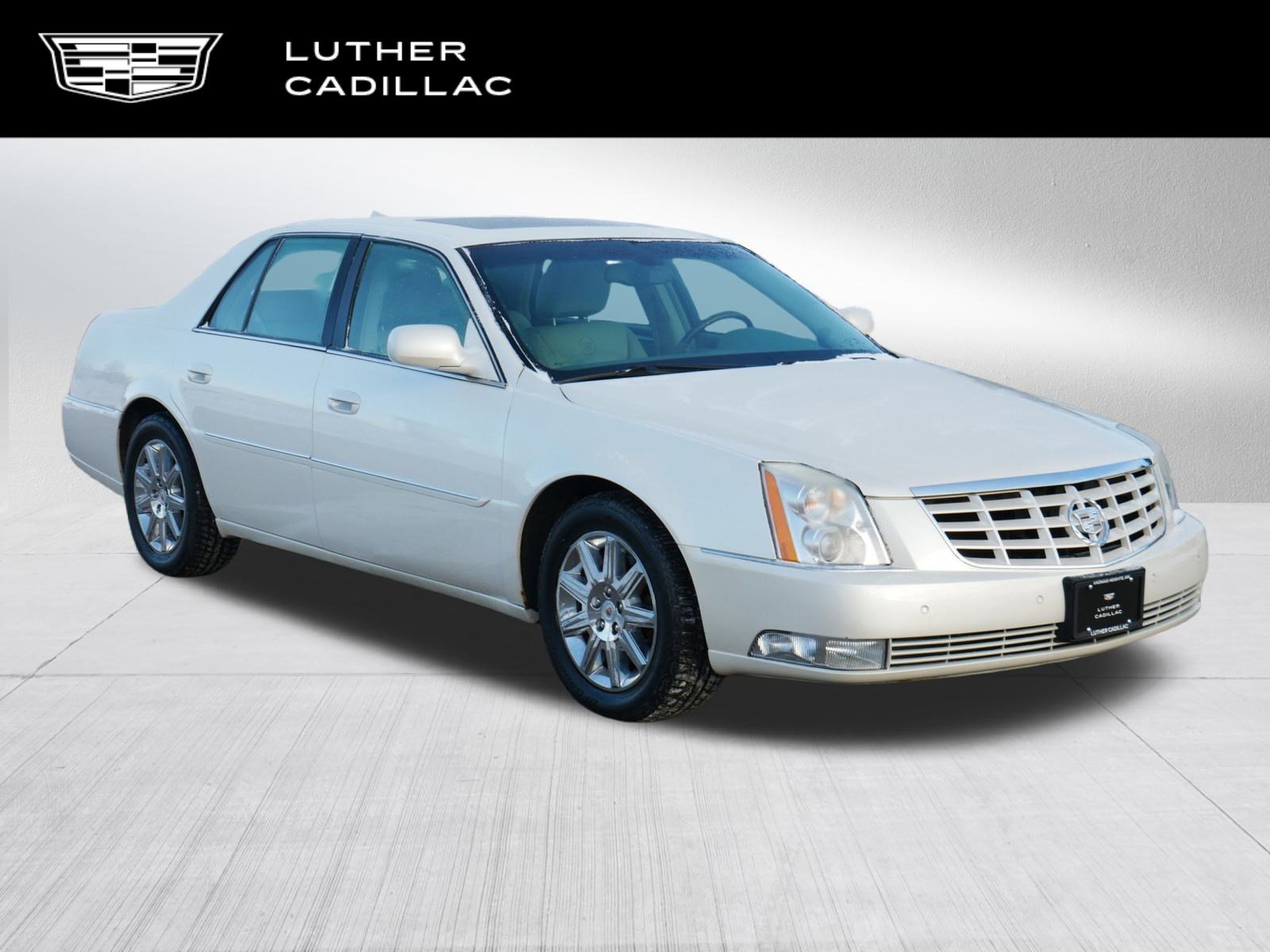 Used 2011 Cadillac DTS Premium image 1