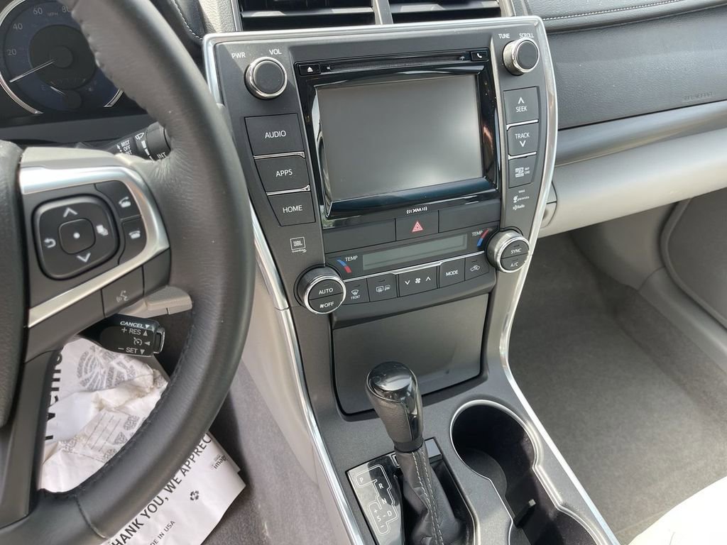 Used 2017 Toyota Camry XLE w/ Moonroof Package FWD image 7