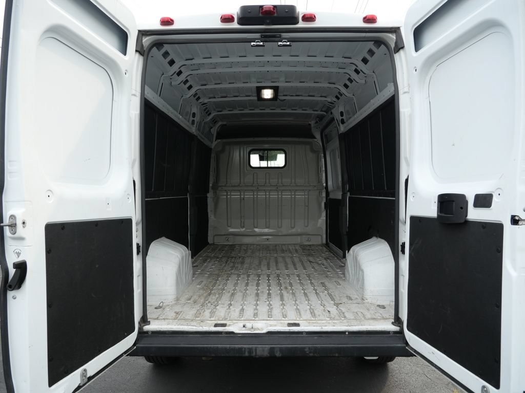 Used 2025 RAM ProMaster 2500 w/ Convenience Group FWD image 23