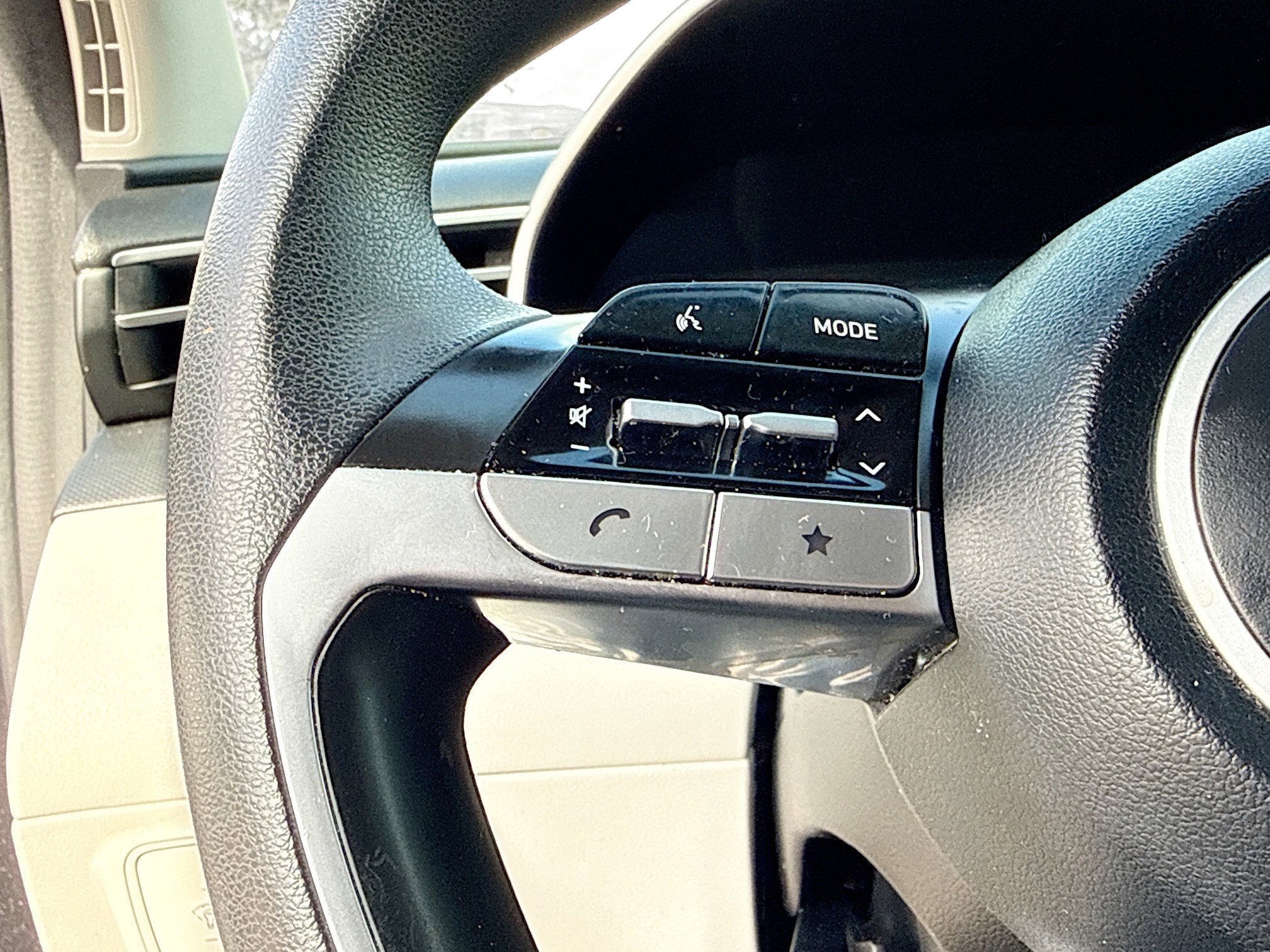 Used 2022 Hyundai Tucson SE image 34