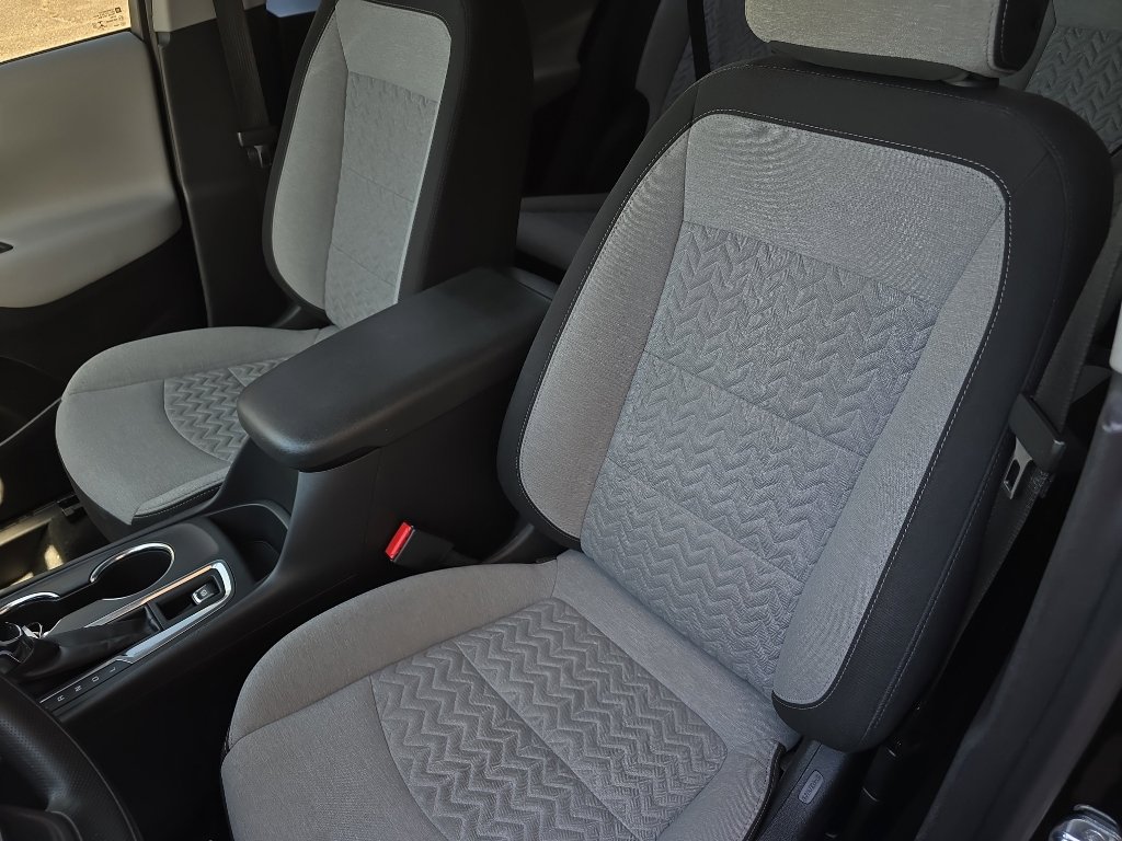 Used 2023 Chevrolet Equinox LS w/ LS Convenience Package image 21