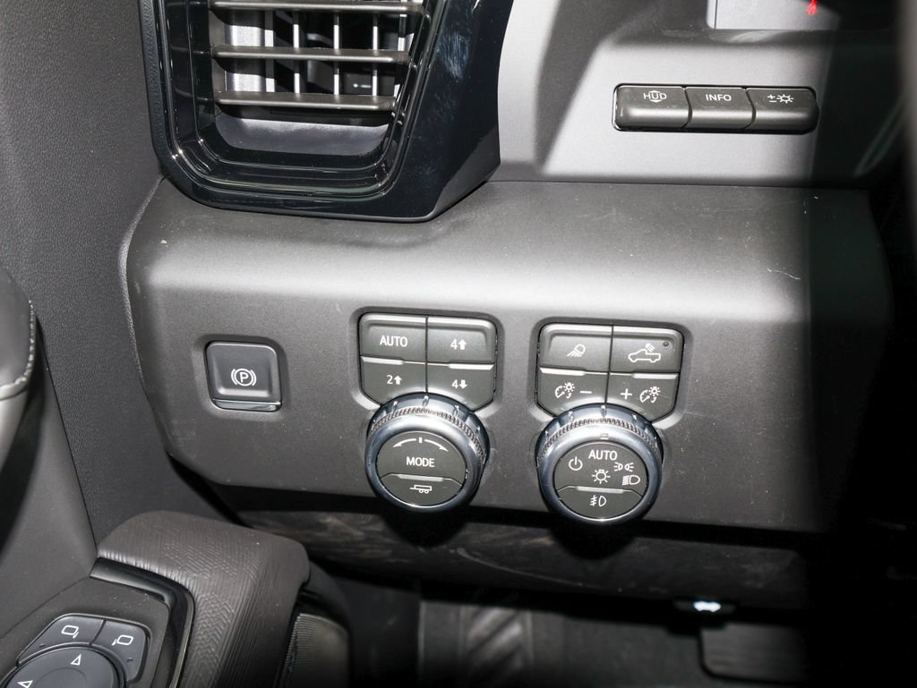 New 2026 GMC Sierra 2500 AT4X w/ LPO, Black Badging Package AWD/4WD image 29