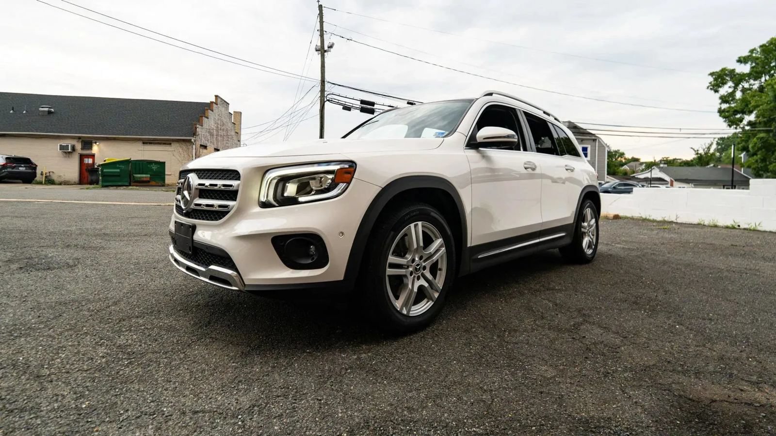 Used 2020 Mercedes-Benz GLB 250 4MATIC w/ Premium Package image 8