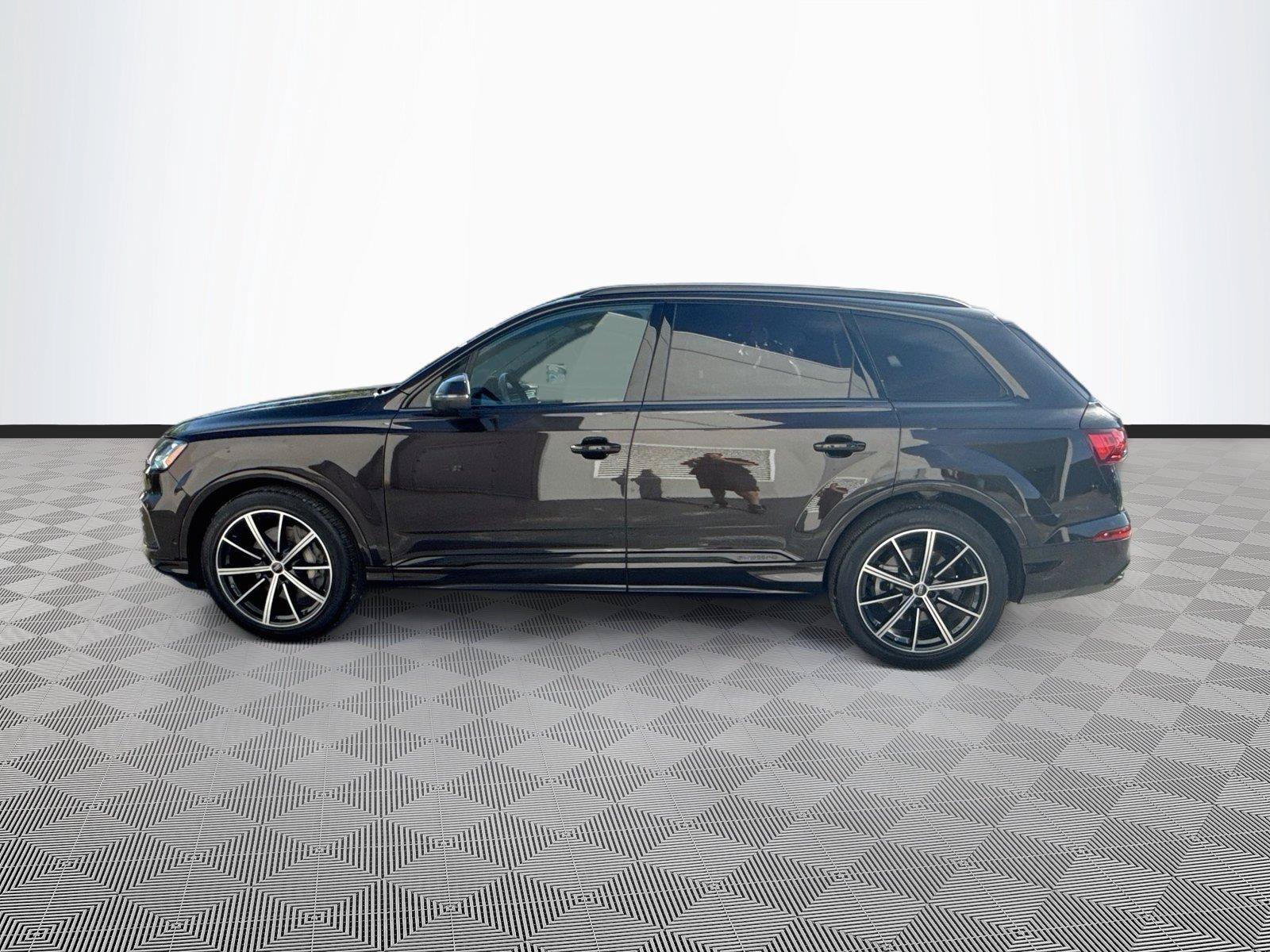 Certified 2024 Audi Q7 3.0T Prestige w/ Prestige Package AWD/4WD image 4
