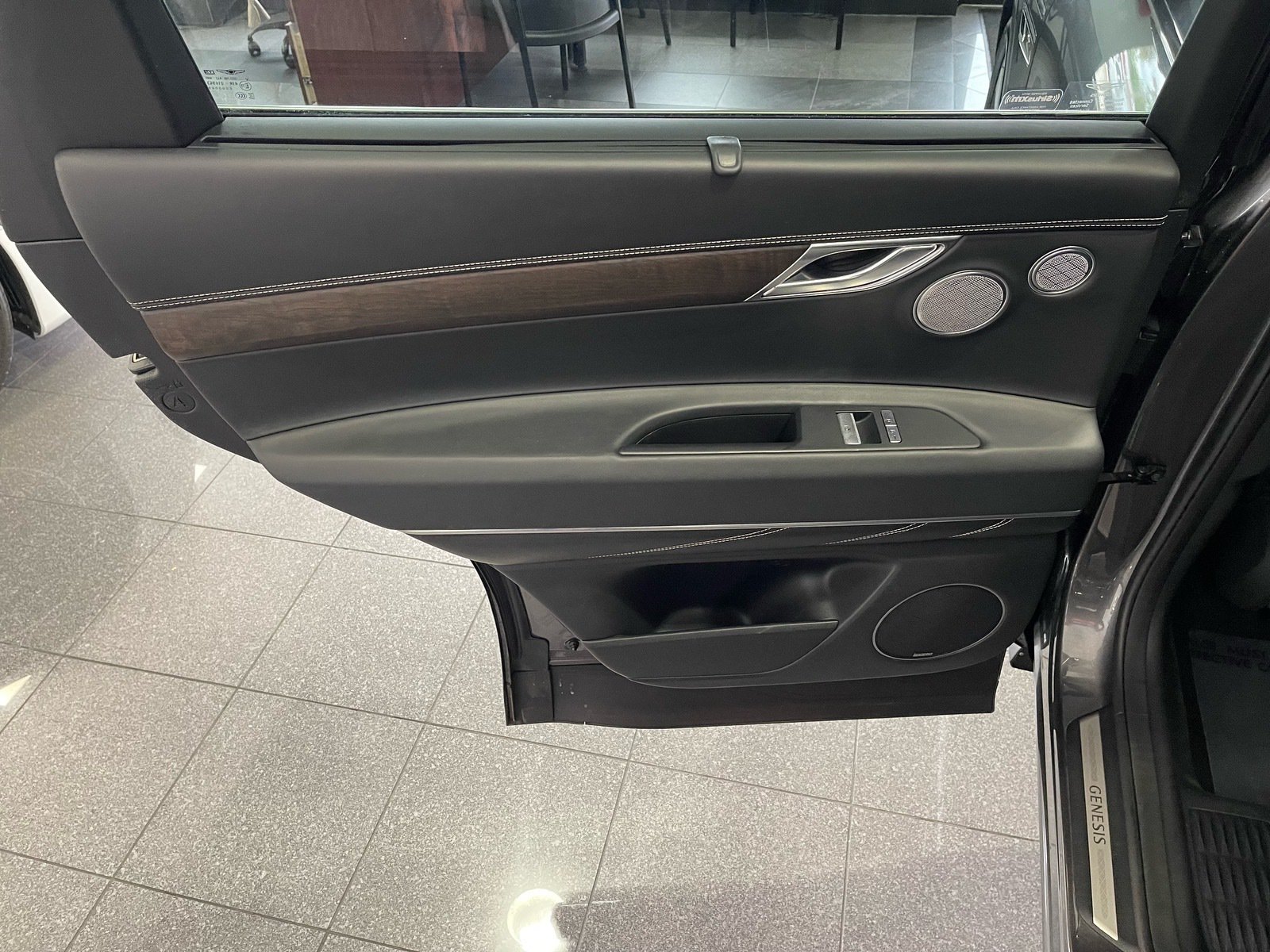 Used 2023 Genesis GV80 3.5T Advanced + AWD/4WD image 33