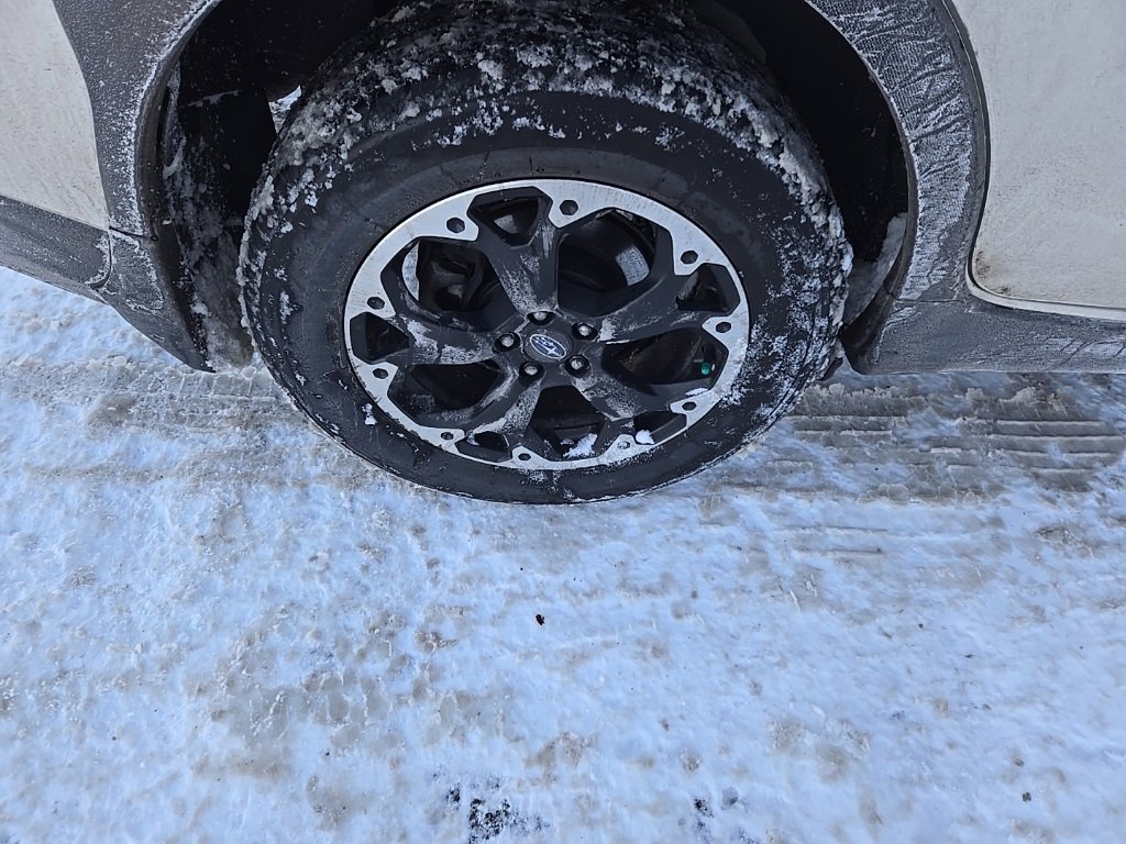 Used 2021 Subaru Crosstrek 2.0i Premium w/ Moonroof Package image 12