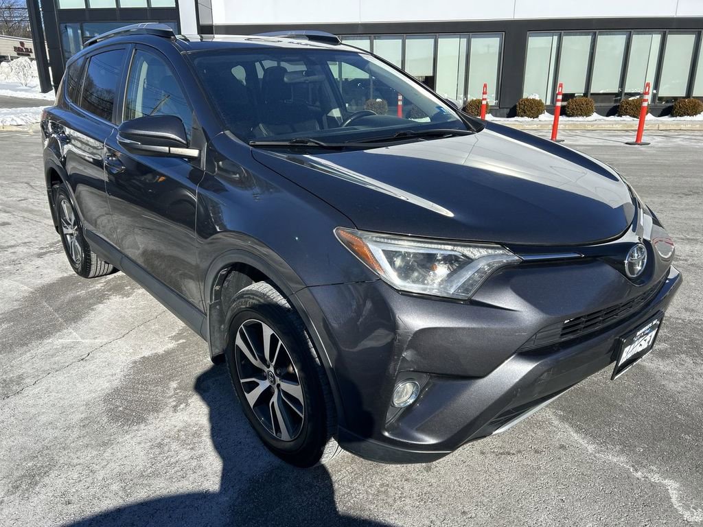 Used 2016 Toyota RAV4 XLE image 2