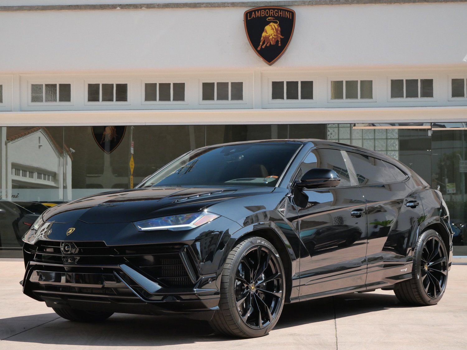 Used 2023 Lamborghini Urus S image 10