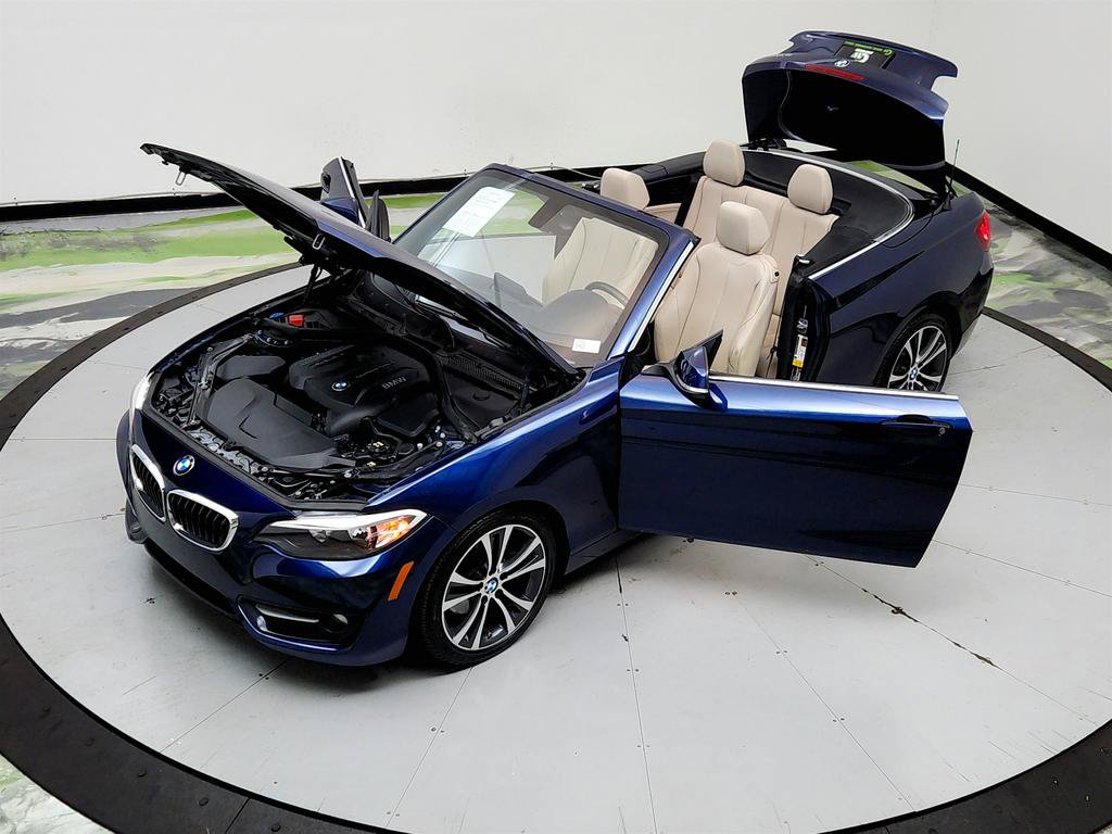 Used 2017 BMW 230i Convertible RWD image 32