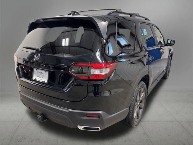 Certified 2025 Honda Pilot Sport image 5
