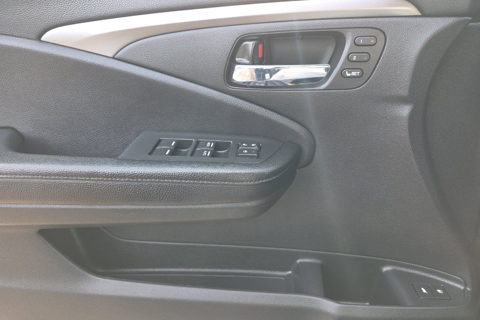 Used 2019 Honda Pilot EX-L image 11