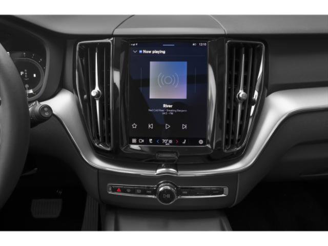 Used 2023 Volvo XC60 B5 Core w/ Climate Package FWD image 11