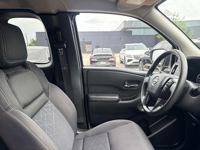 Used 2025 Nissan Frontier SV RWD image 14