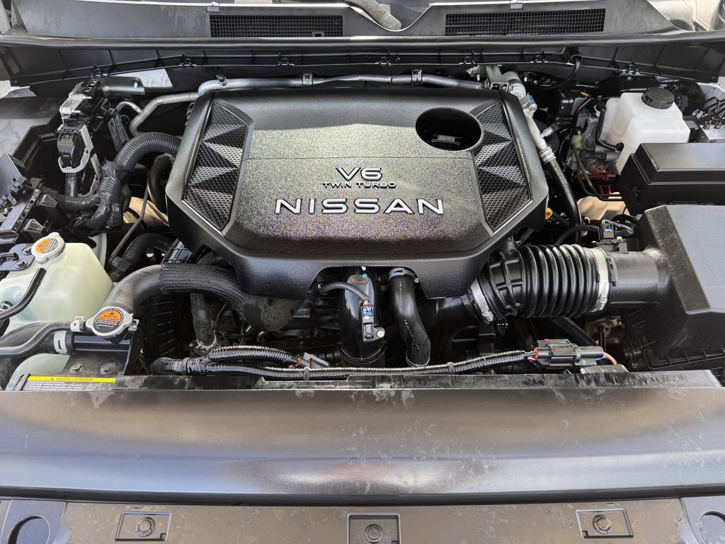 Used 2025 Nissan Armada PRO-4X image 30