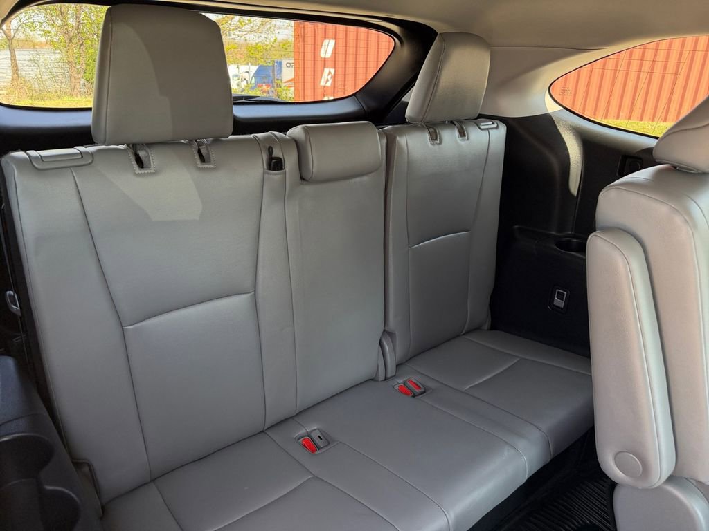 Used 2023 Toyota Highlander XLE image 20