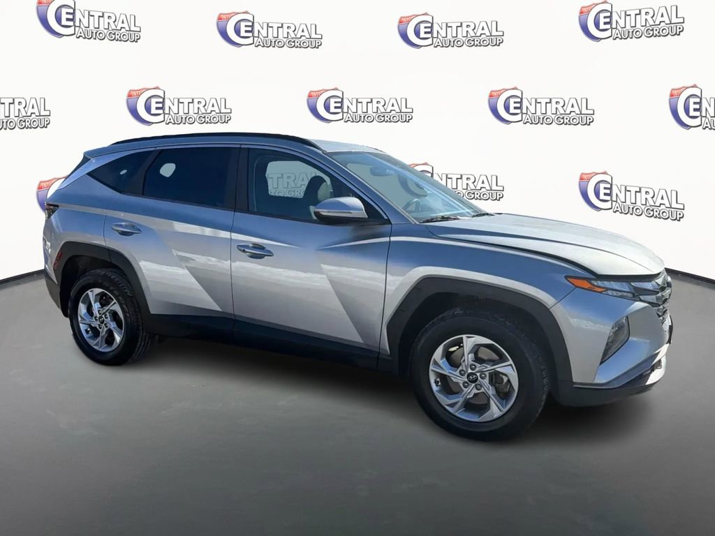 Used 2022 Hyundai Tucson SEL image 3