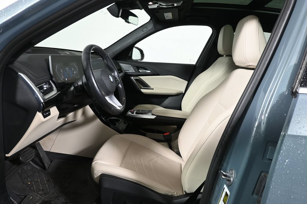 Certified 2024 BMW X1 xDrive28i w/ Premium Package AWD/4WD image 3