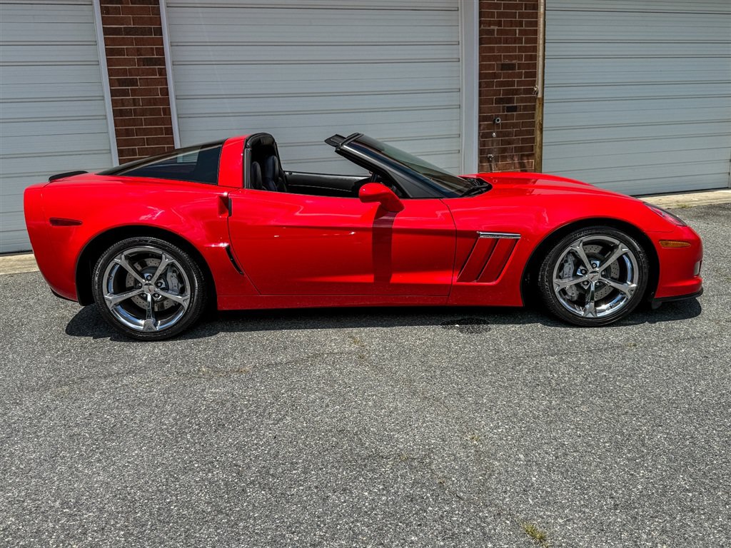 Used 2012 Chevrolet Corvette Grand Sport w/ 2LT Preferred Equipment Group RWD image 35