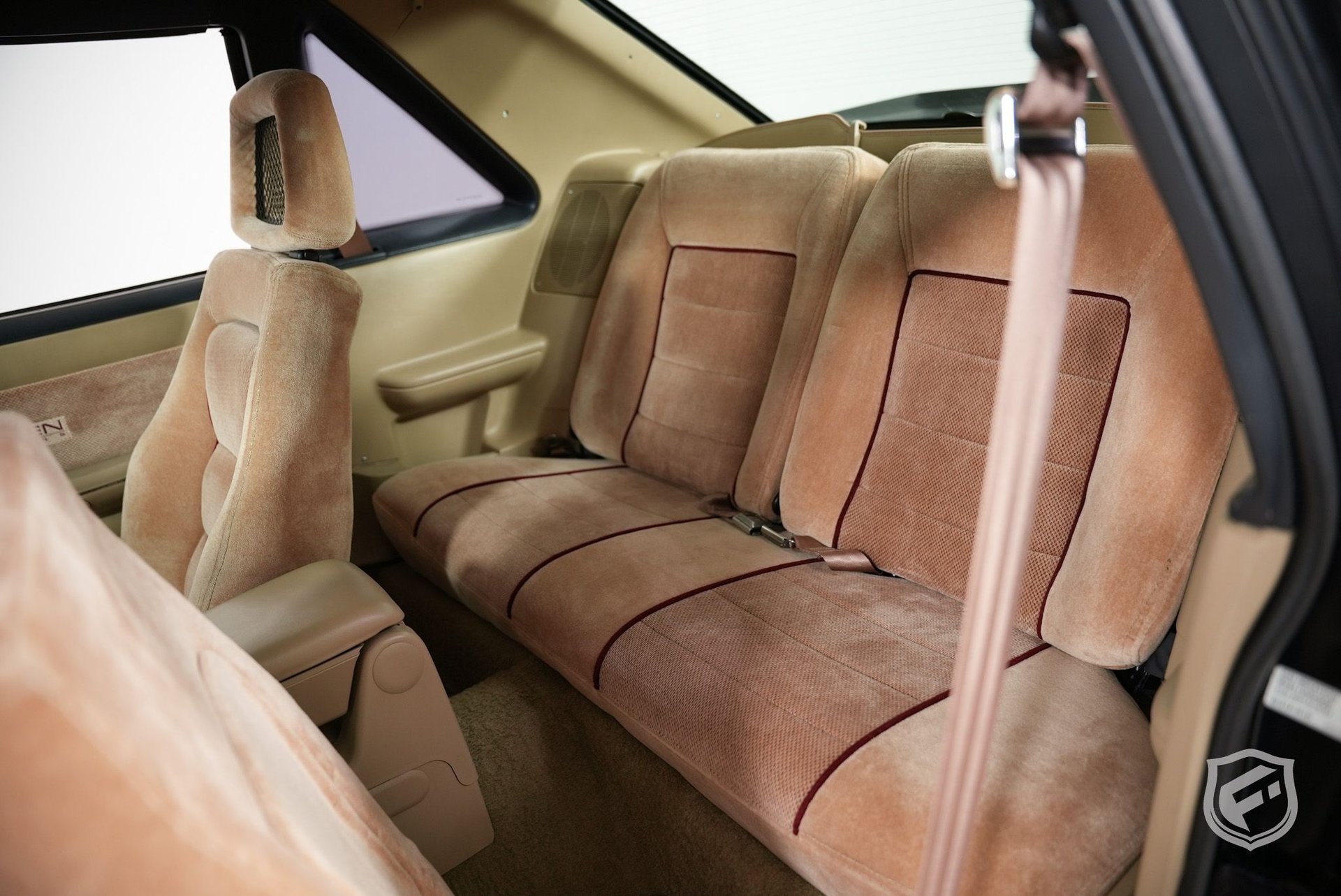 Used 1989 Ford Mustang LX RWD image 31