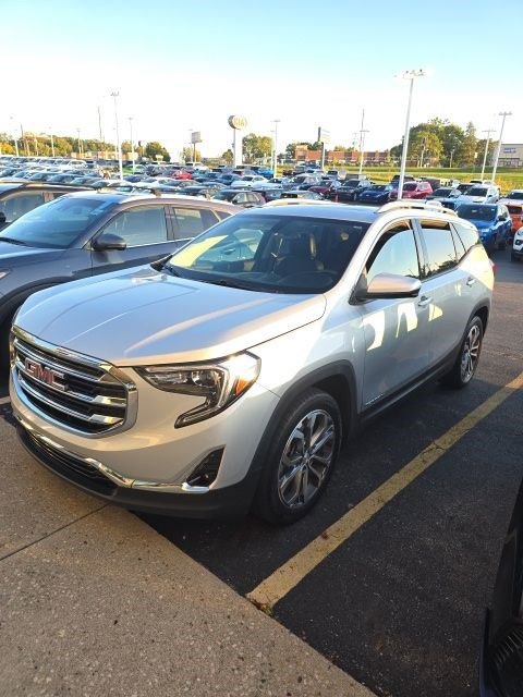 Used 2019 GMC Terrain SLT w/ Preferred Package FWD image 9