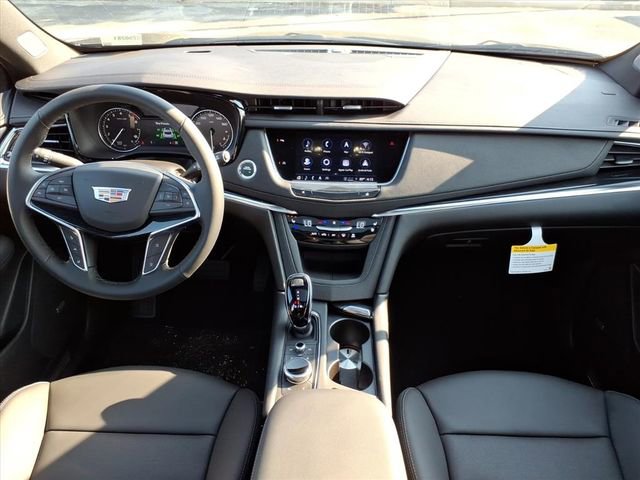 New 2025 Cadillac XT5 Premium Luxury w/ LPO, Floor Liner Package image 19