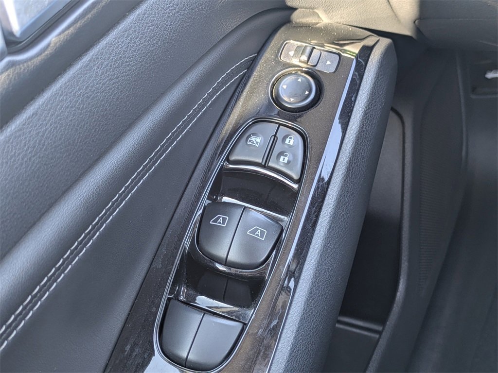 Used 2021 Nissan Altima 2.5 Platinum image 22