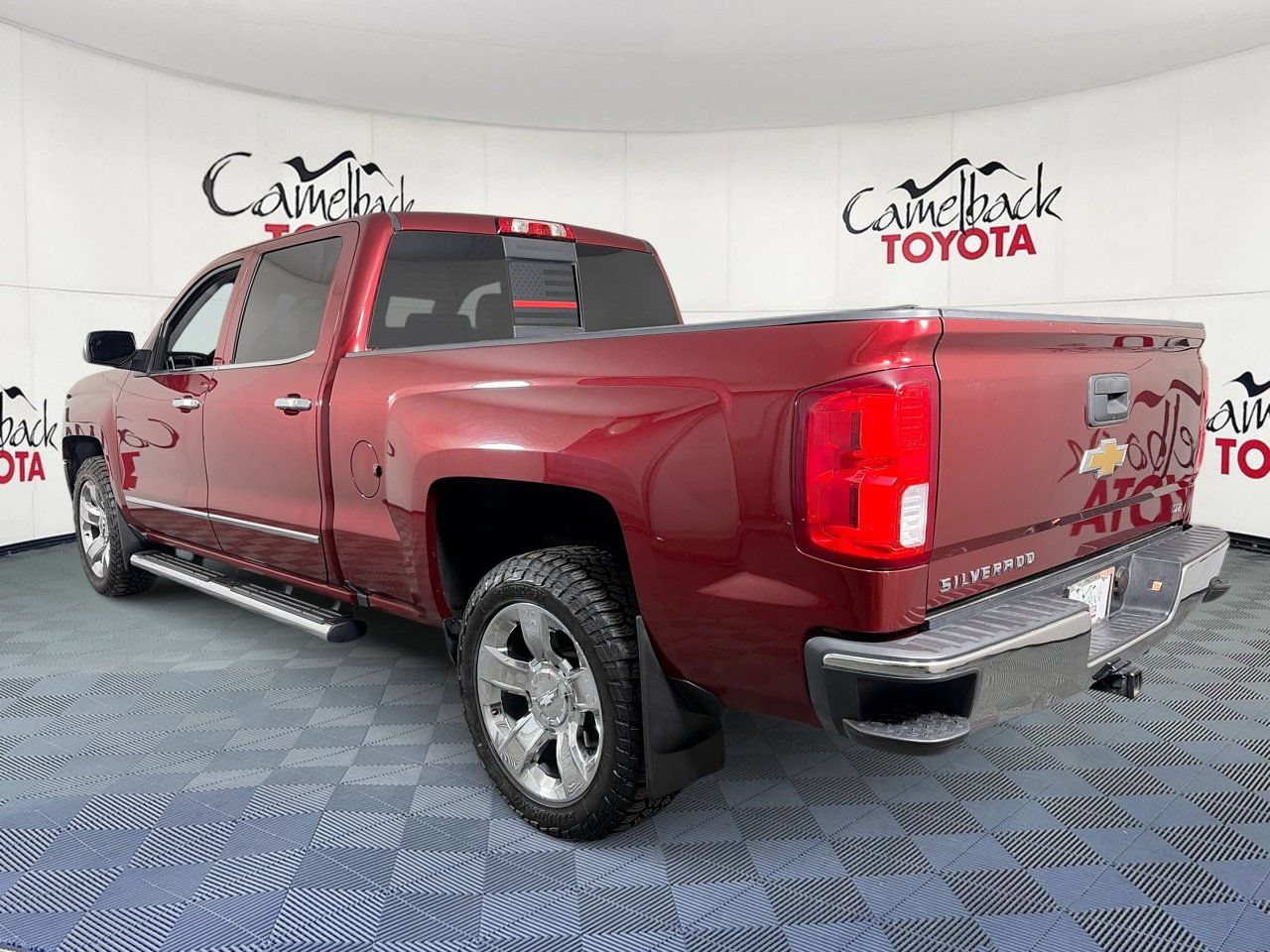 Used 2017 Chevrolet Silverado 1500 LTZ w/ Sport Package RWD image 6