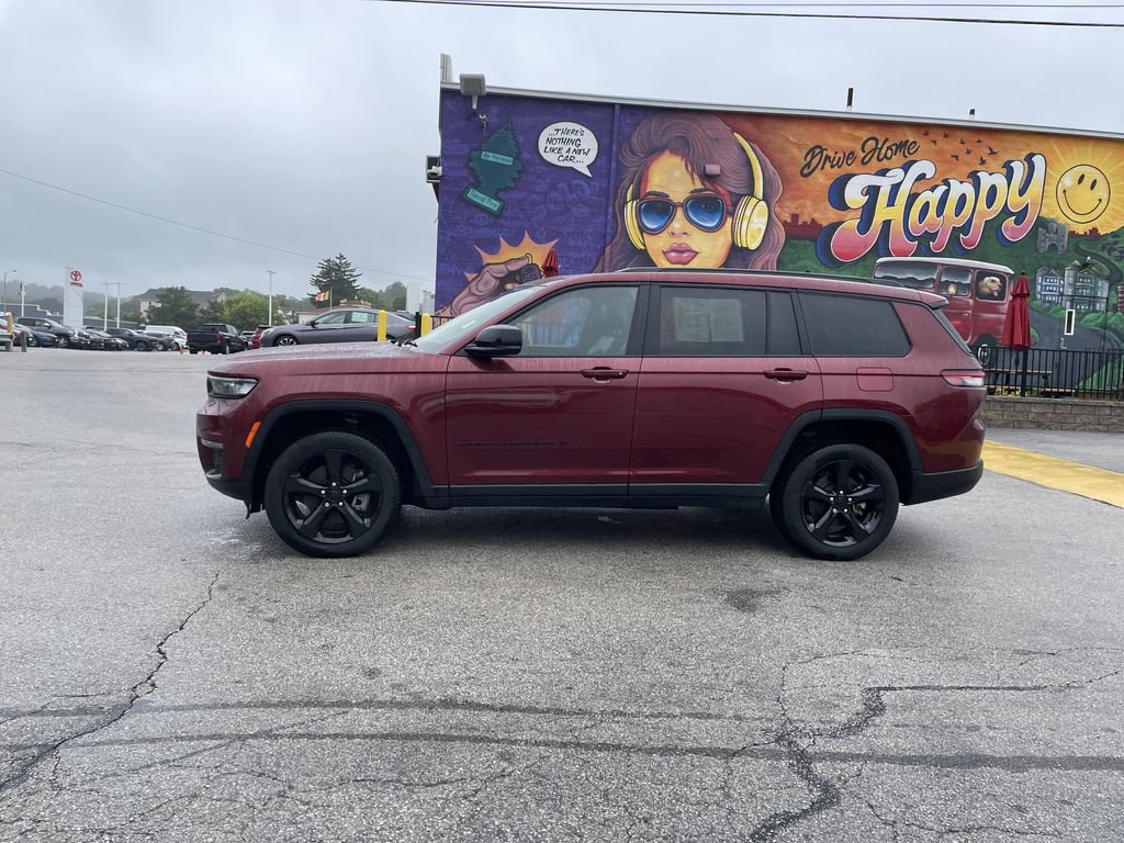 Used 2024 Jeep Grand Cherokee L Limited w/ Luxury Tech Group II AWD/4WD image 2