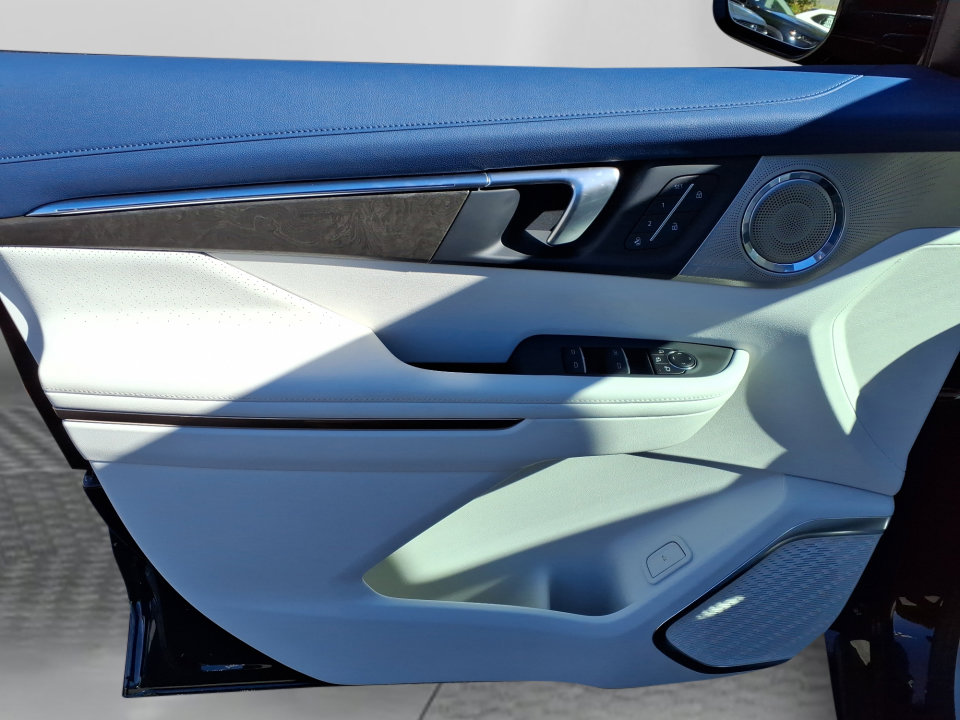 New 2026 Buick Enclave Avenir w/ Super Cruise Package image 17