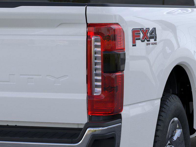 New 2026 Ford F250 Lariat w/ Chrome Package image 21